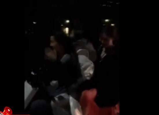 拦车吃瓜群众视频,拦车吃瓜群众视频引发热议